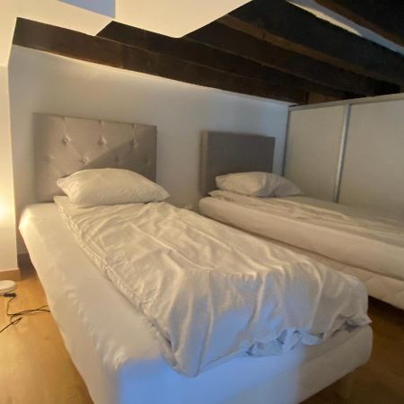 Studio Duplex Avec Spa Et Cour Privee Bonnelles Eksteriør bilde
